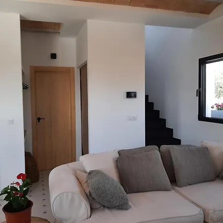 Casita Del Embalse Con Encanto